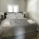 No I Penthouse Seestern * شفيرين